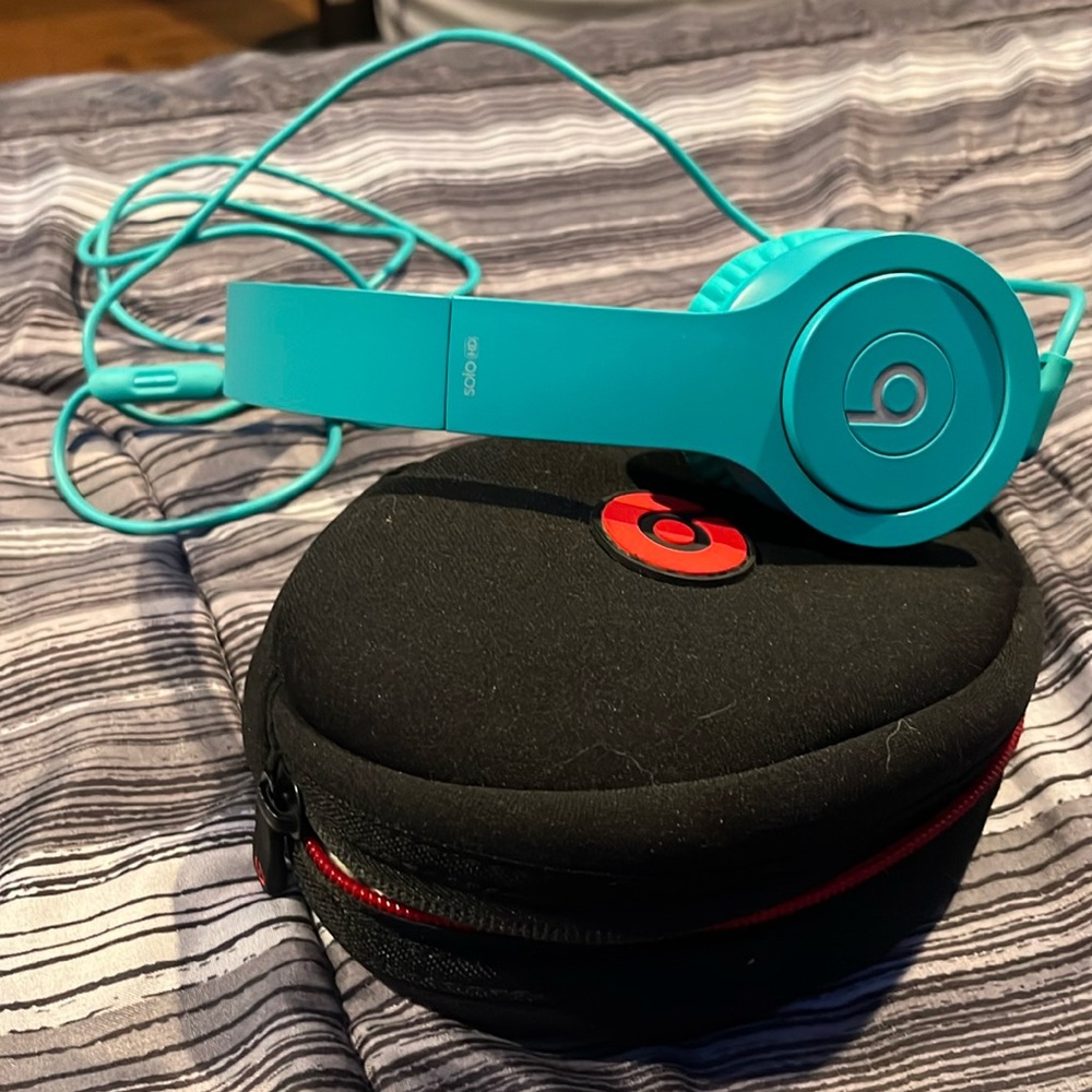 Beats by Dr. Dre Solo HD Wired Headphones